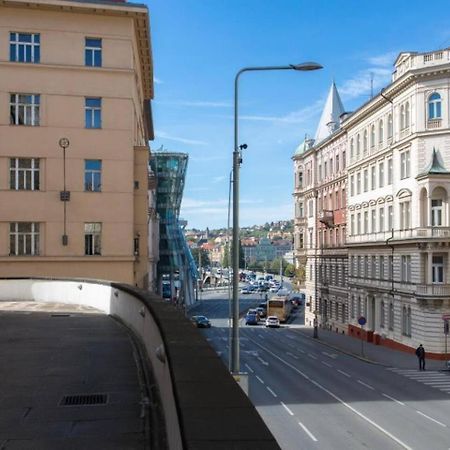 Place Of Grace - 50 Meters From Dancing House Praga Zewnętrze zdjęcie